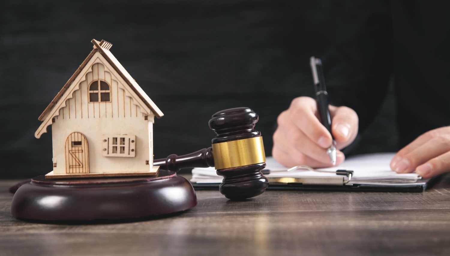 מהו עורך דין מקרקעין ומדוע אני צריך אותו?