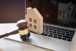 האם אני צריך עורך דין שיעזור לי לקנות בית?